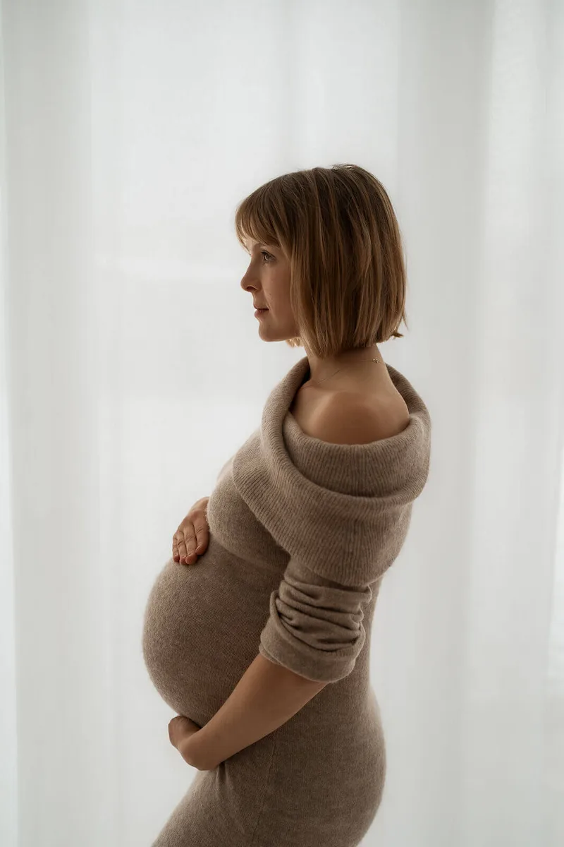 BABYBAUCHSHOOTING OH-BABY FOTOGRAFIE im Tageslichtstudio