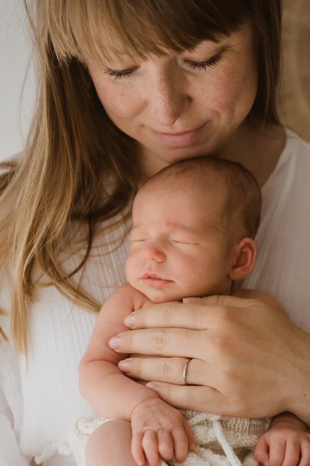 Schoene babyfotos neugebornenshooting