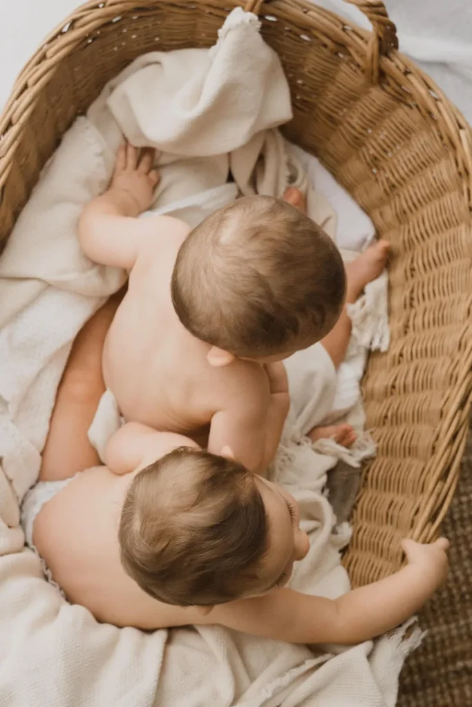 SHOOTING-BABY-1-Jahr-FOTOSTUDIO-ZWILLINGE-BERLIN-FOTOGRAFIE